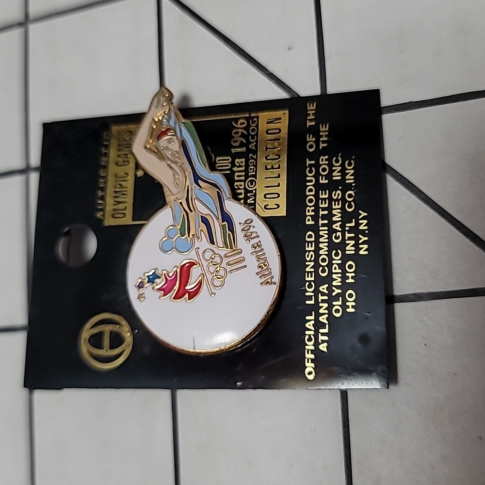 Olympic Games 1996 Atlanta Georgia Swimming Pin‎ - Vintage NWT